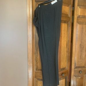 Chico’s size 3.5 (18)so slimming Juliet straight leg pant graphite Heather gray